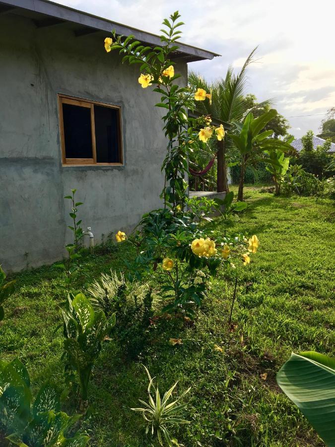Casa Salvaje Vacation Rentals Bocas del Toro Esterno foto